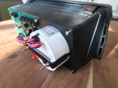 LCM GPS Snelheidsmeter Montage Plaat i.c.m. Originele Volvo 240 Teller