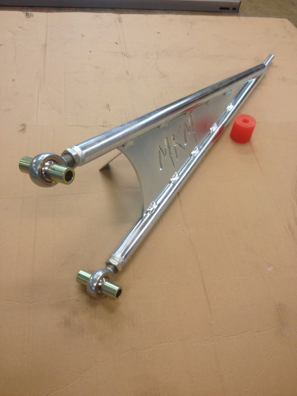 Volvo 740/940 Verstevigde Subframe Arm