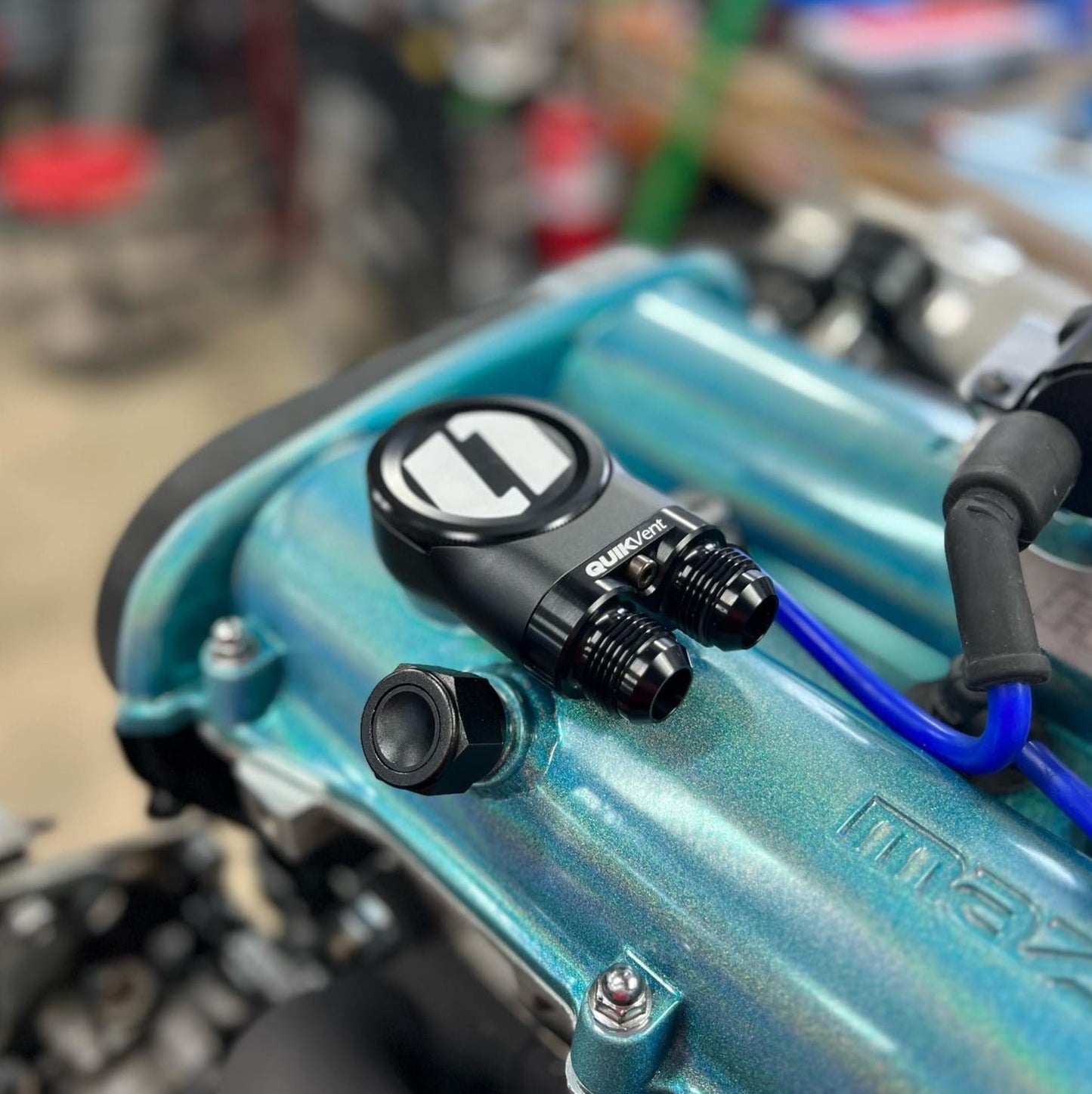 Level Seven QuikVent™ Scavenger Oil Cap for Mazda MX-5 - Zwart