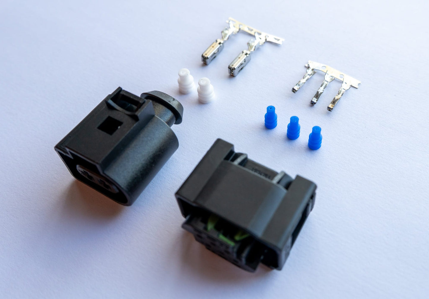 Webasto Thermo Top EVO Connectoren – 2-polige en 6-polige stekker