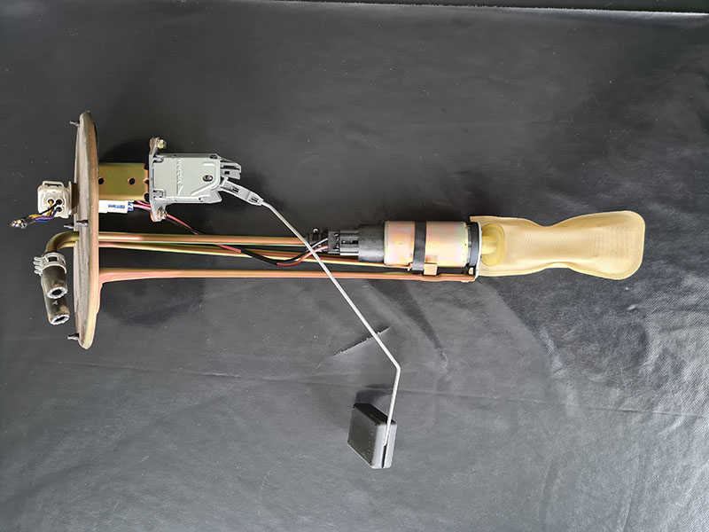 Walbro Brandstofpomp 255L Incl. Filter en aansluitmateriaal