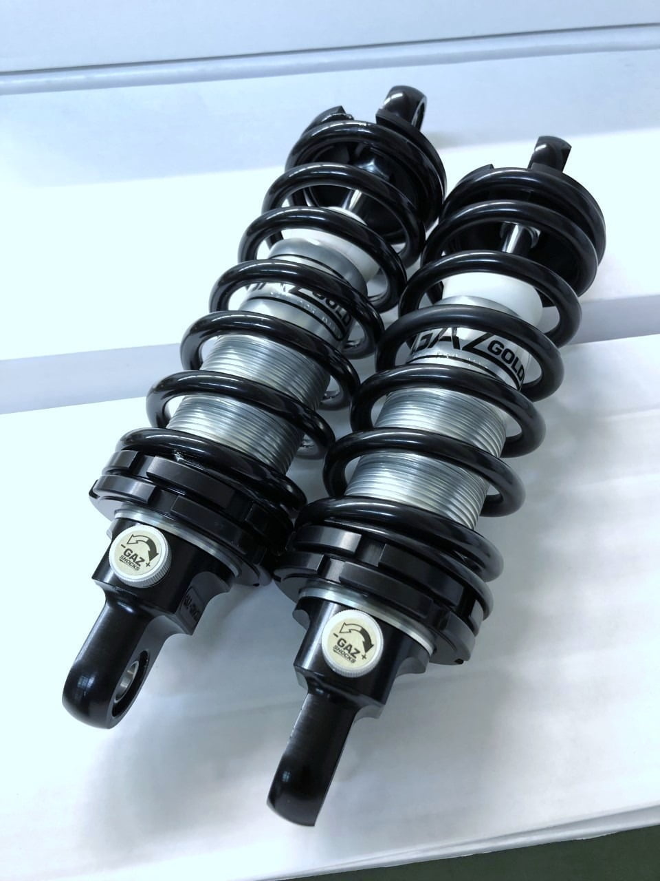 GAZ Gold Schroefset Achterzijde Volvo 240/740/940/960