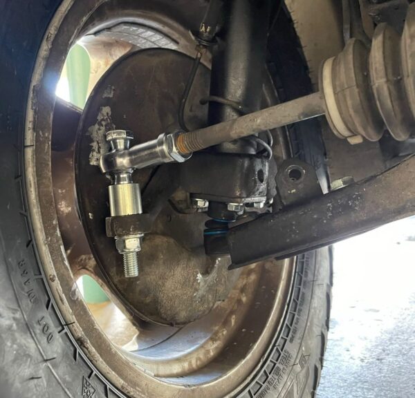 Lifted Volvo 240 Stuurkogel Flip Kit